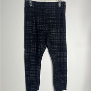 Lysse Charcoal and Black Patterned Leggings